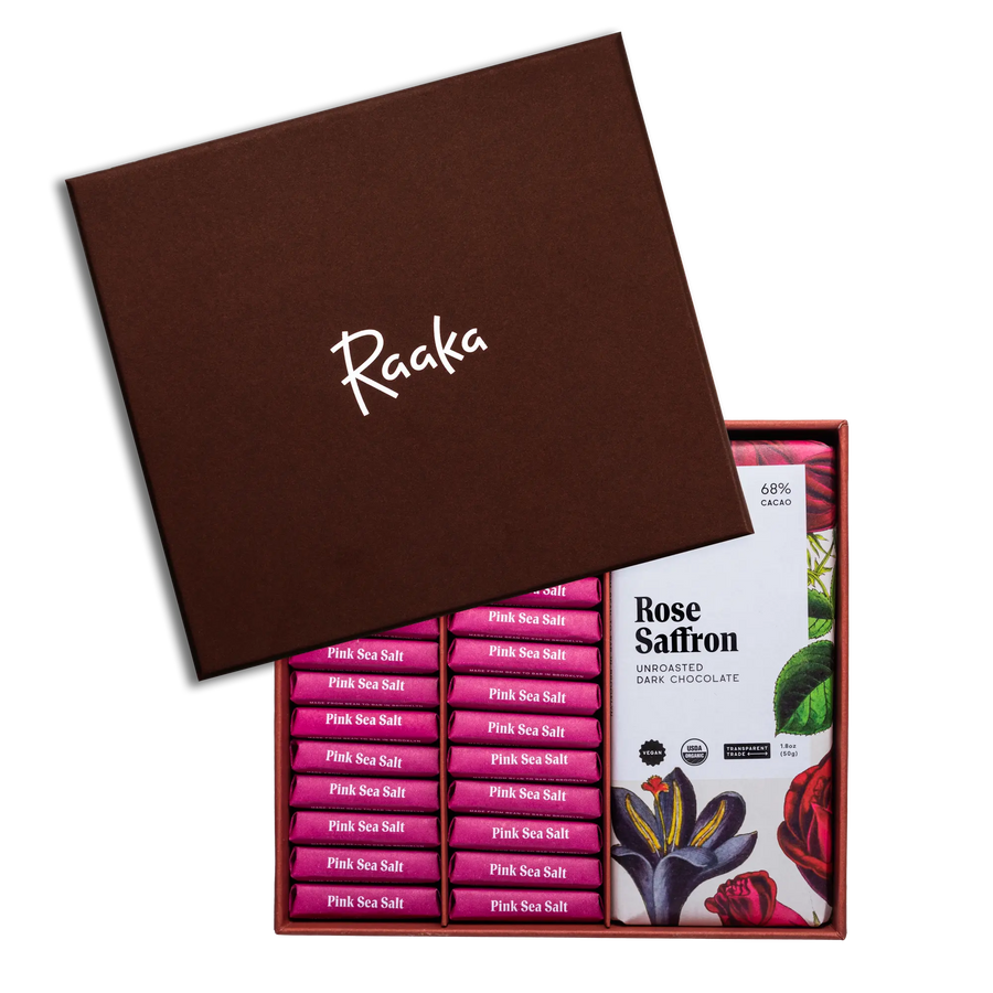 Bites & Bars Signature Gift Box - Amber Loft Box Discovery